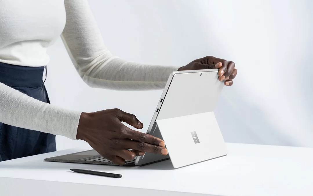 Microsoft Surface Pro 8 Core i5-1135G7/ 8GB/ 128G/ Win 11 Home/ 13