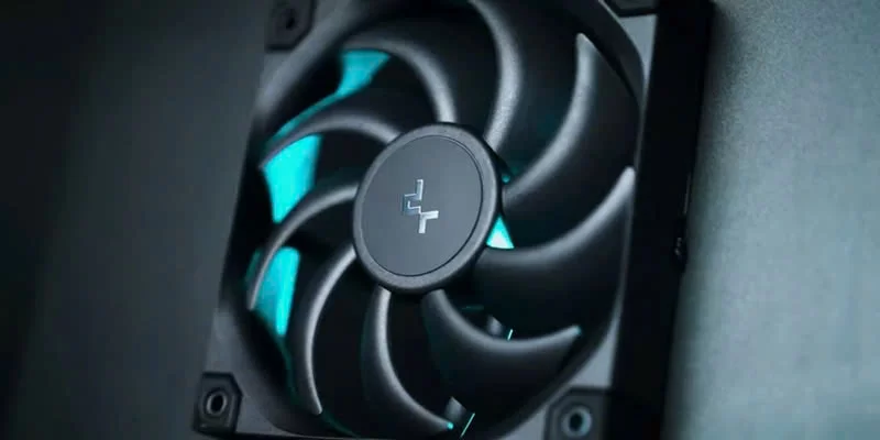 Hợp Thành Thịnh - Tản nhiệt nước AIO (All-in-One) Deepcool Mystique 240