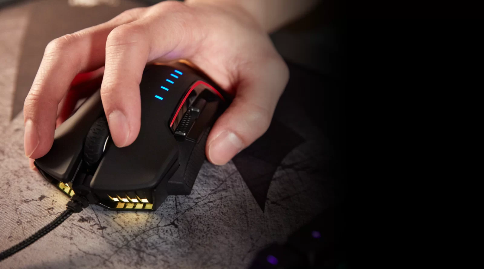 Chuột chơi game Corsair Glaive RGB Black (CH-9302011-AP)  có hiệu năng cao cấp