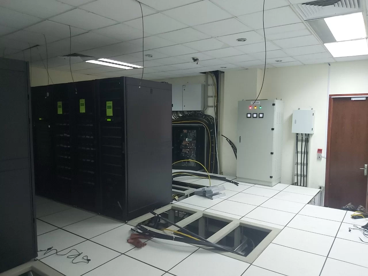 HTT - Thi công lắp đặt UPS theo yêu cầu