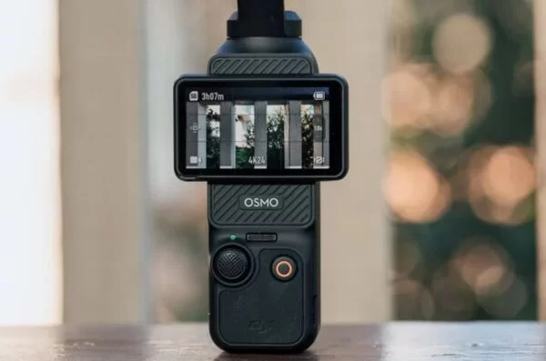 Pin DJI Pocket 3 là 1300mAh
