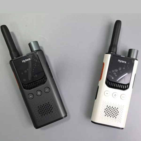Nâng cấp hệ thống liên lạc doanh nghiệp với Hytera-S35 S1 Pro – Analog & Digital trong cùng một thiết bị.