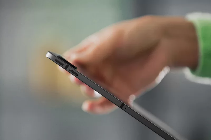 Lenovo Tab P11 Pro | Thiết kế siêu mỏng, chỉ 5.8 mm Lenovo Tab P11 Pro | Thiết kế siêu mỏng, chỉ 5.8 mm