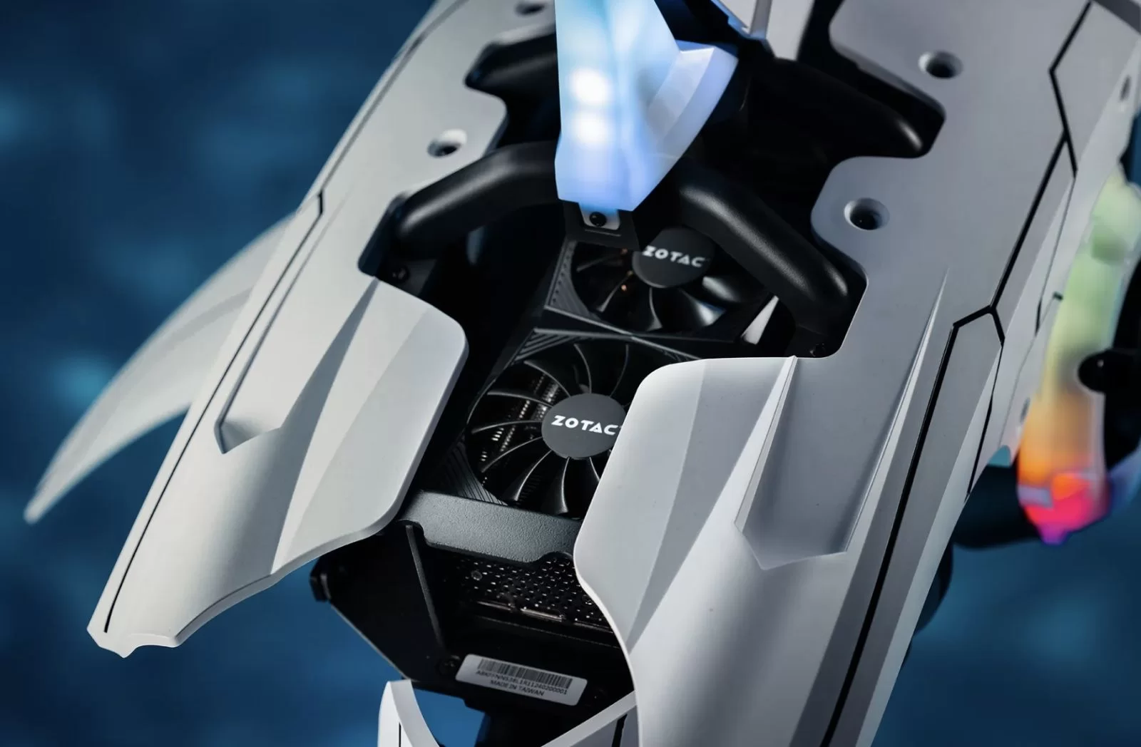 HTT - Vỏ Case Cooler Master SHARK X - White