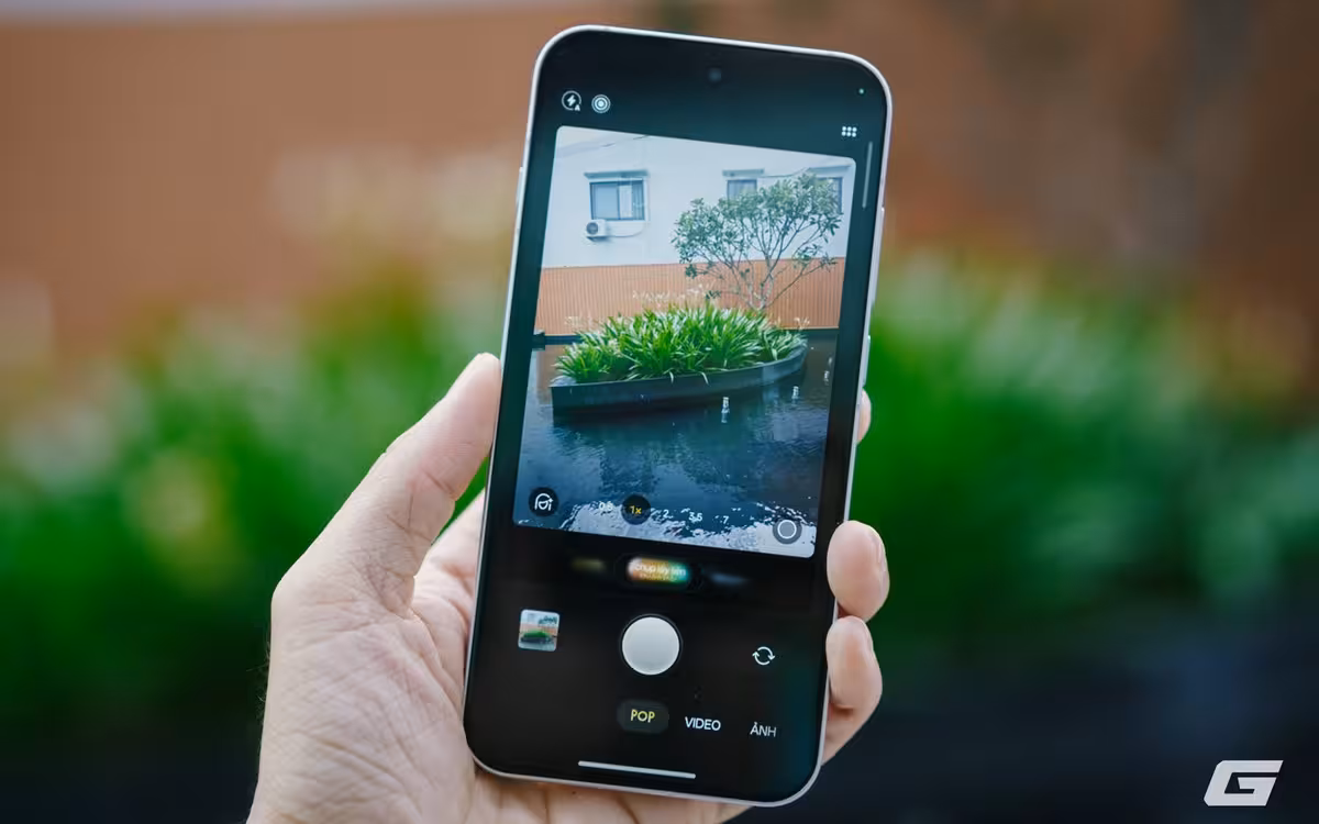 Trải nghiệm tính năng PopCam trên OPPO Reno16 Series: Nghệ thuật nhiếp ảnh hoài cổ